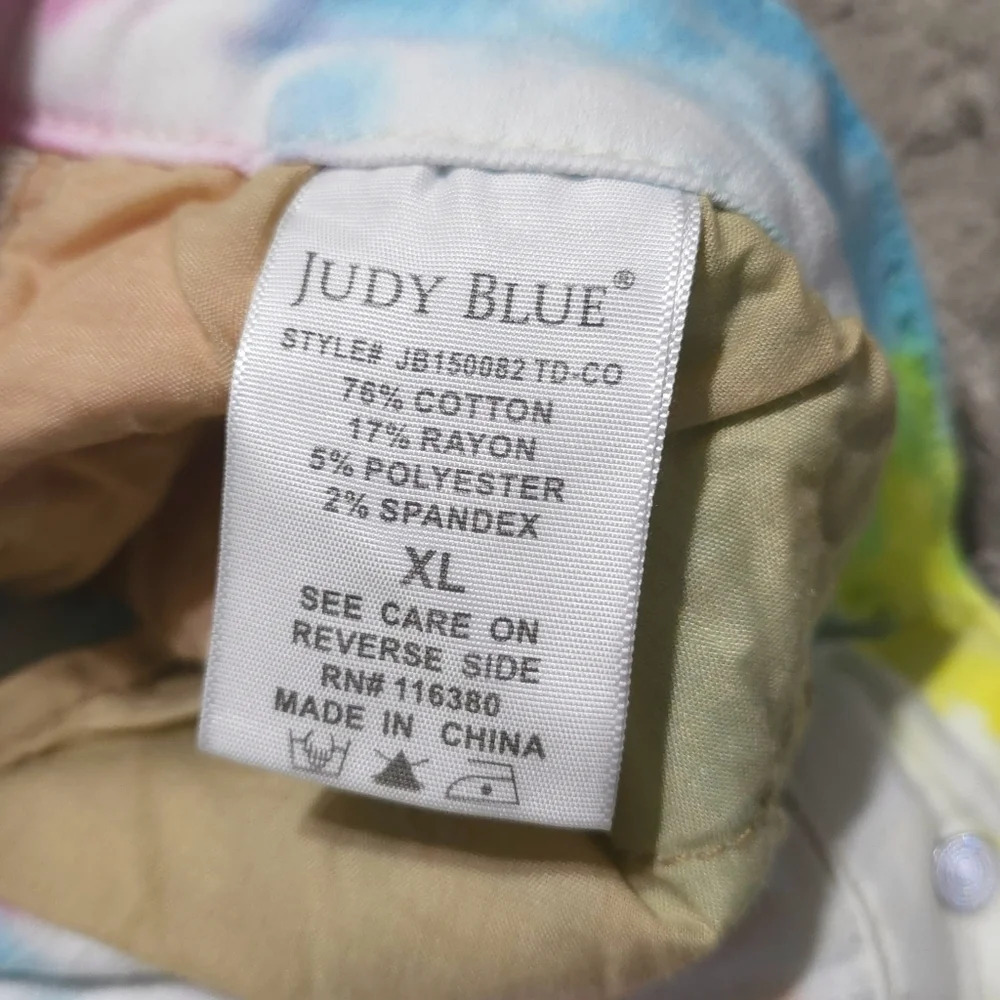JUDY BLUE Nwot Swirl Multi Color Tie Dye Shorts, White, Frayed Hem, Stretch, XL - Picture 12 of 16